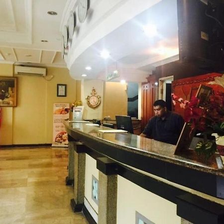 Hotel Menteng 2 Jakarta Bagian luar foto