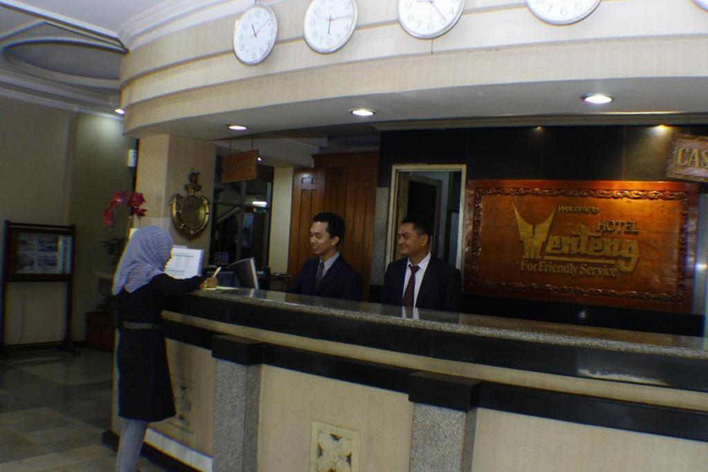 Hotel Menteng 2 Jakarta Bagian luar foto