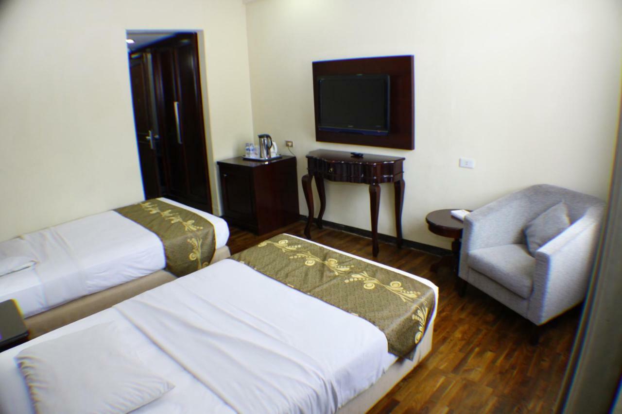 Hotel Menteng 2 Jakarta Bagian luar foto