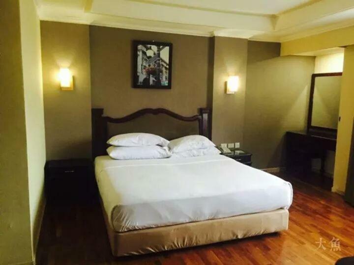 Hotel Menteng 2 Jakarta Bagian luar foto